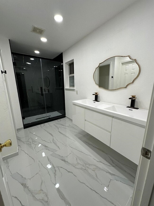 Photo - 11027 Dellrose Crossing Dr