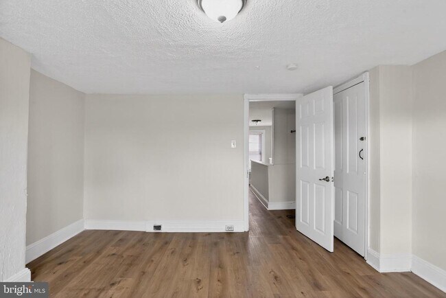 Photo - 751 Haws Ave