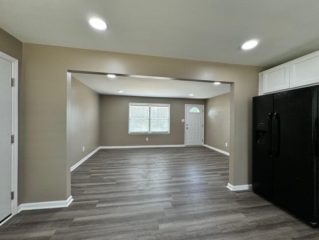 Photo - 222 Beechwood Dr