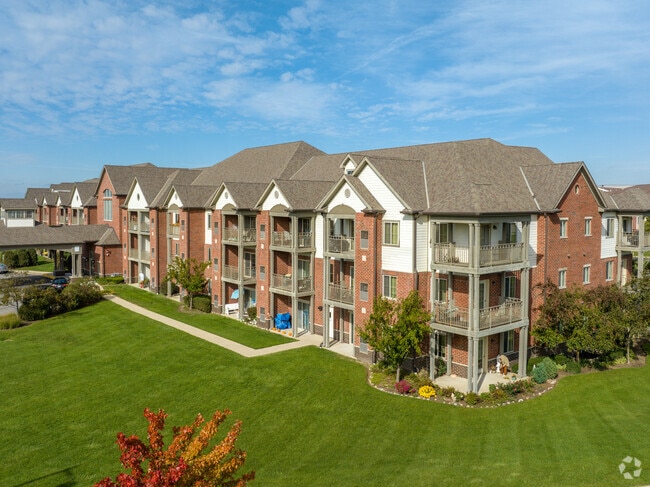 Front and Side View - Prairie Villa Senior Apartments