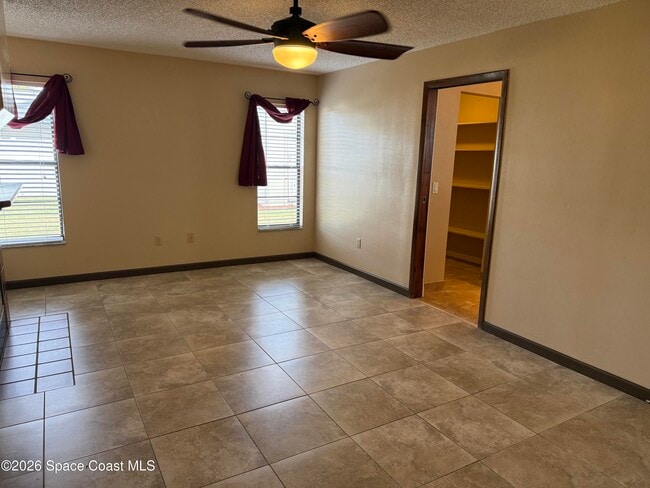 Photo - 472 Newfound Harbor Dr