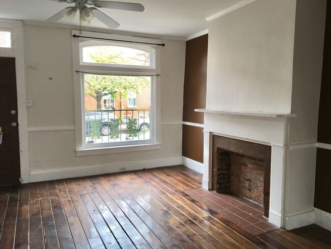 Photo - Charming 3Bed/2Bath Townhome in Historic R...