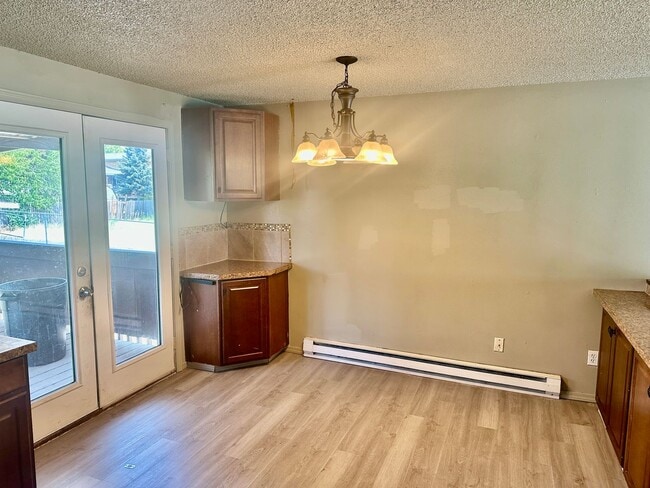 Photo - 3315 E Garnet Ave