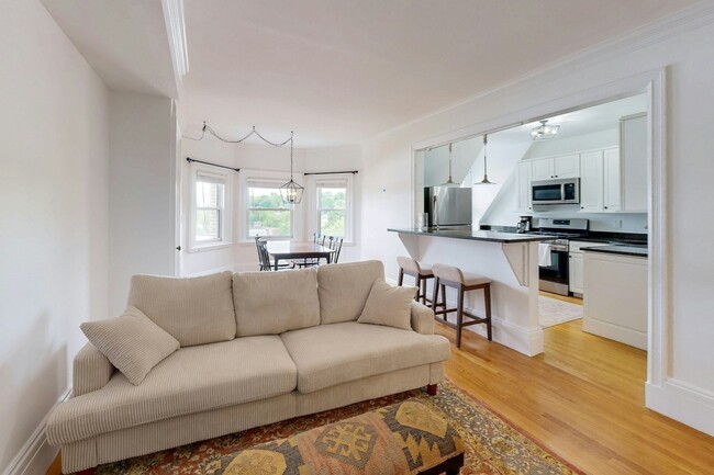 Photo - 15 Garrison Rd Unit 3