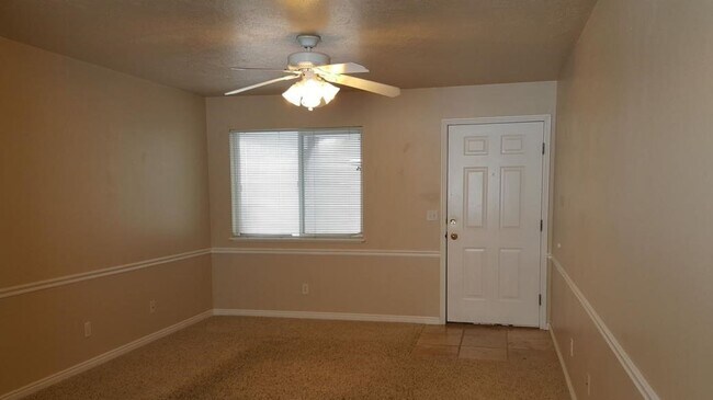 Photo - BRENTWOOD CONDO 2 Bed 1 Bath Unit 503