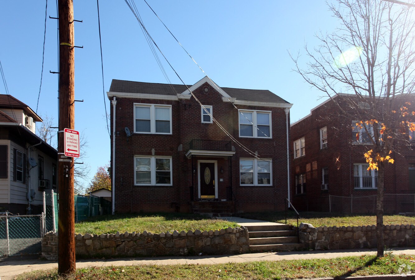 Photo - 3314 5th St SE