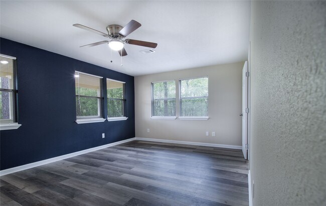 Photo - 20571 Lodge Rd