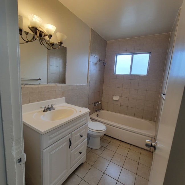 Photo - 1311 E San Bruno Ave Unit G