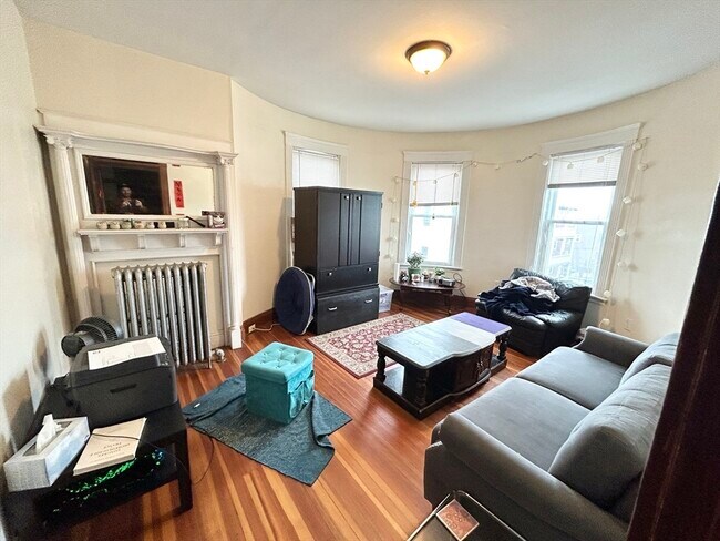Photo - 5 Sumner Sq Condo Unit 1