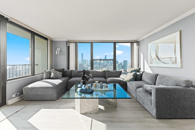 Photo - 1560 N Sandburg Terrace Unit 4302