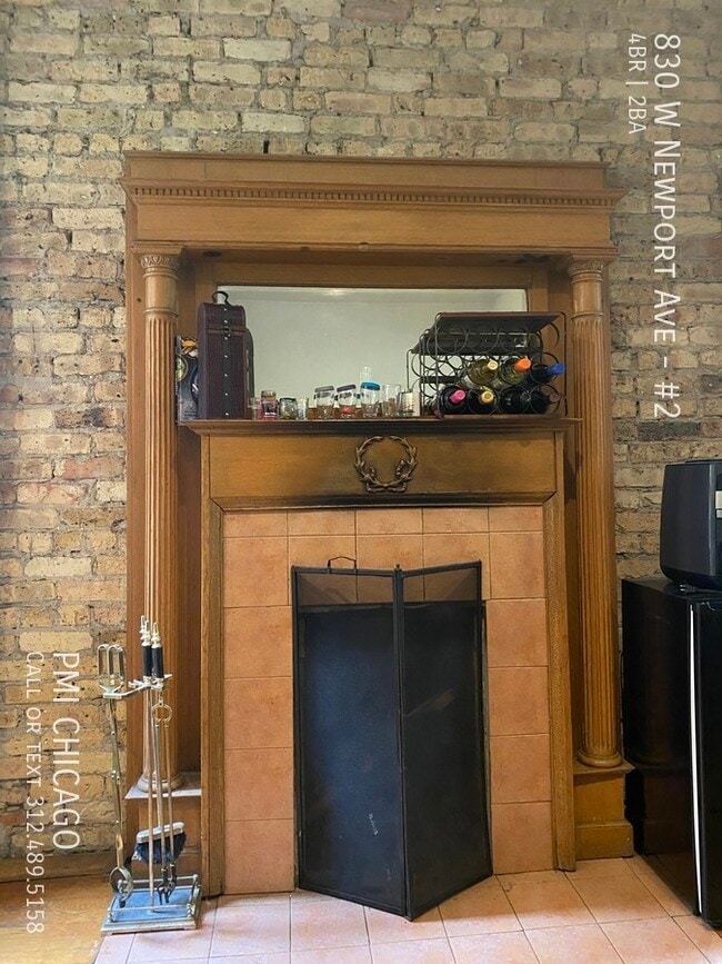 Photo - 830 W Newport Ave Unit #2