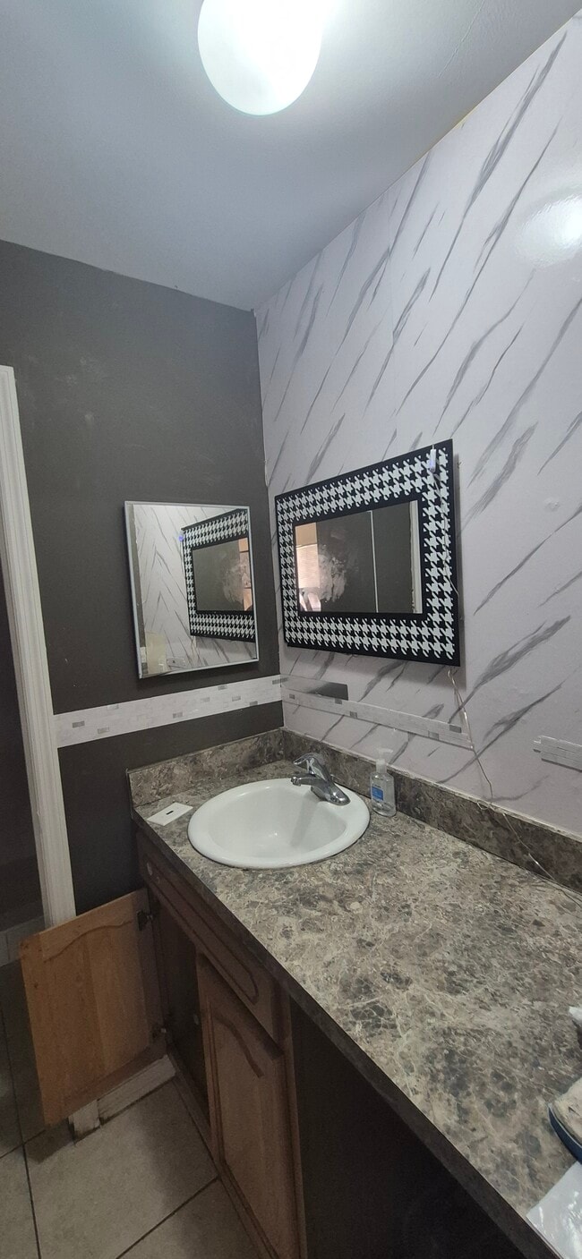 Photo - 2926 NW 55th Ave Unidad 2A