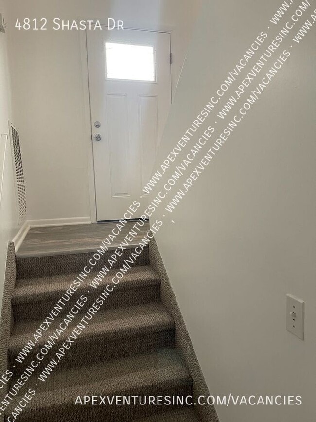 Photo - 4812 Shasta Dr