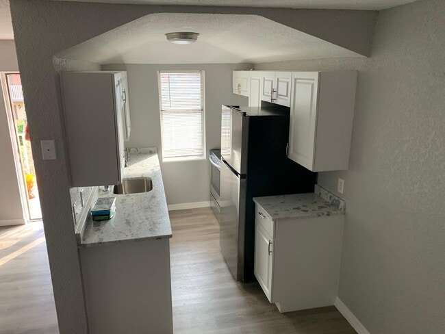 Photo - Frankie Court Apartments