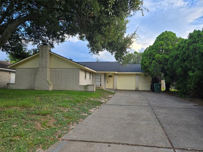 Building Photo - 7731 Deadwood Dr