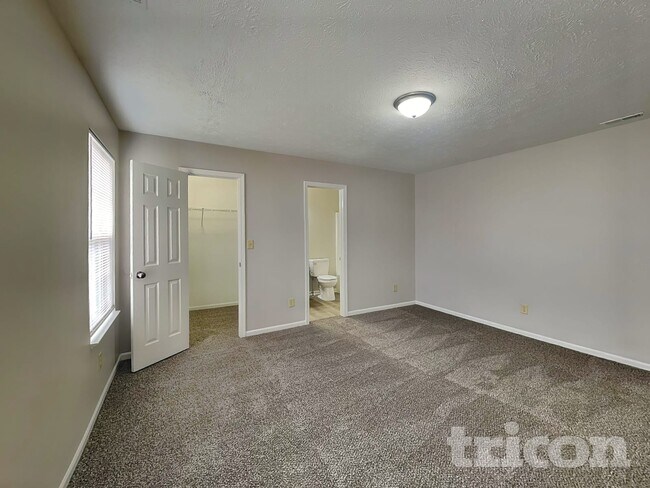 Photo - 4831 Dietzen Blvd