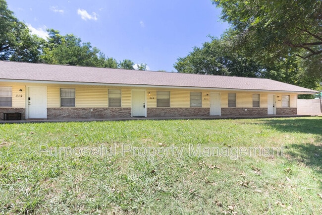 Photo - 518 N Ponca Ave