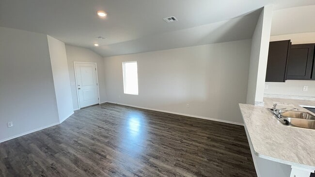 Photo - A Very Spacious and Beautiful 3 Bedroom 2 Bath Home in Yukon Schools