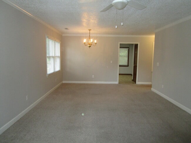 Photo - 885 Grimble Ct