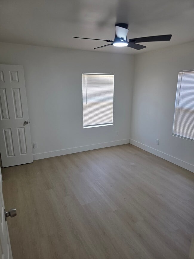 Photo - 424 B St Unit 8