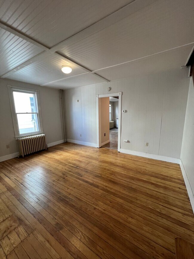 Photo - Spacious 3 BR, 1 BA Home in Manheim!