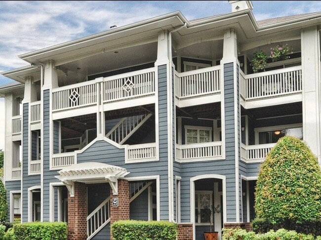 Building Photo - 409 Mather Green Ave Unit D