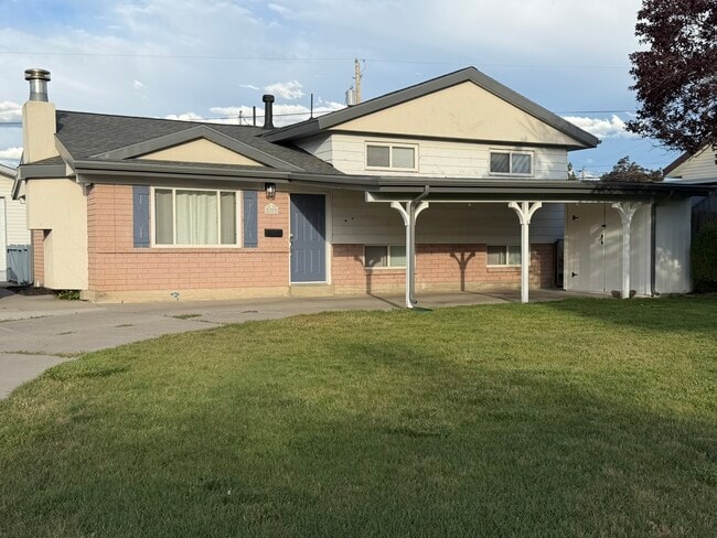 Building Photo - 5089 S 1950 W