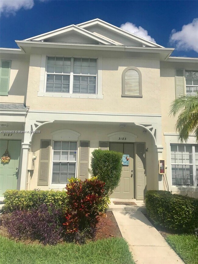 Building Photo - 3183 SW 50th St