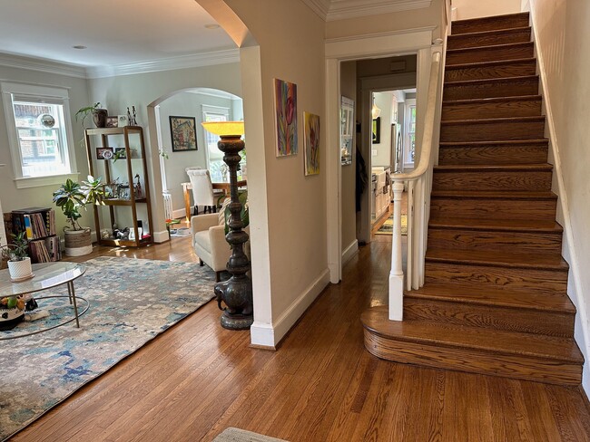 Photo - 1439 Taylor St NW
