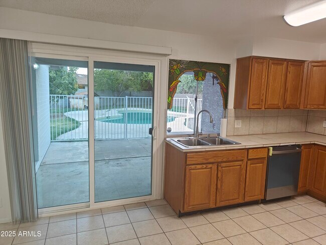 Photo - 9715 N 56th Ln