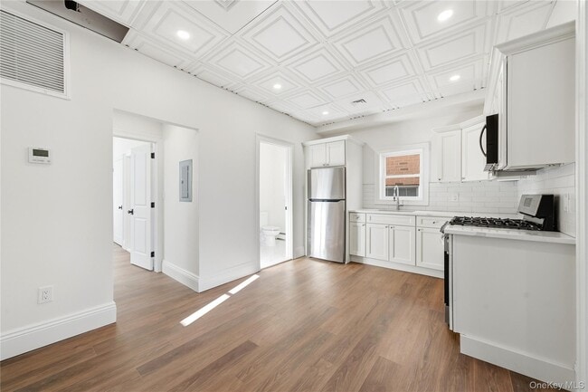 Photo - 13 W Hoffman Ave Unit 2