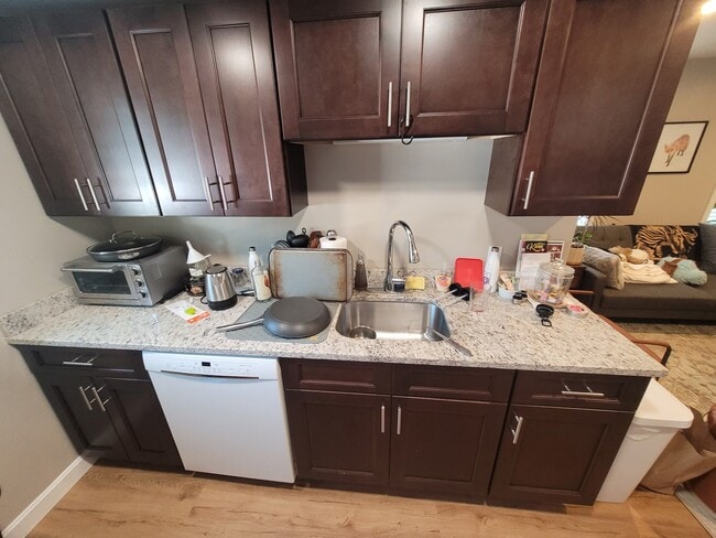 Photo - 1620 Main St Unit 3