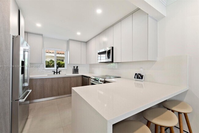 Photo - 45 Palermo Ave Casa