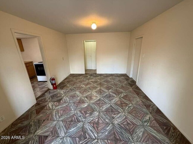 Photo - 1365 E 20th St