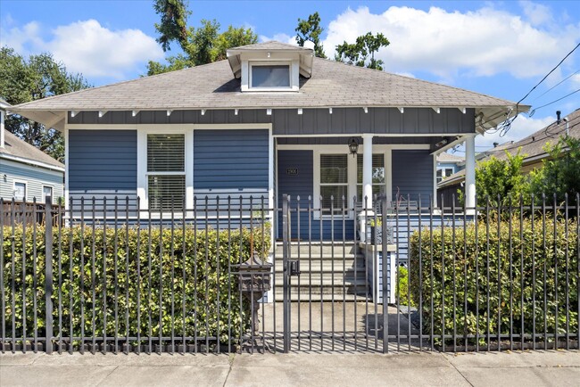 Photo - 2906 Houston Ave
