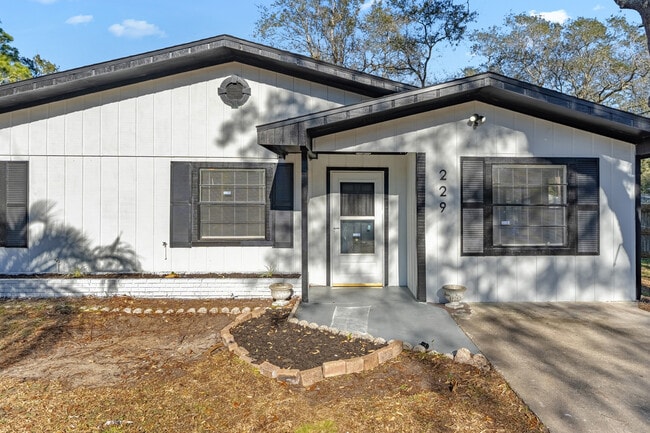 Photo - 229 Bonita Rd