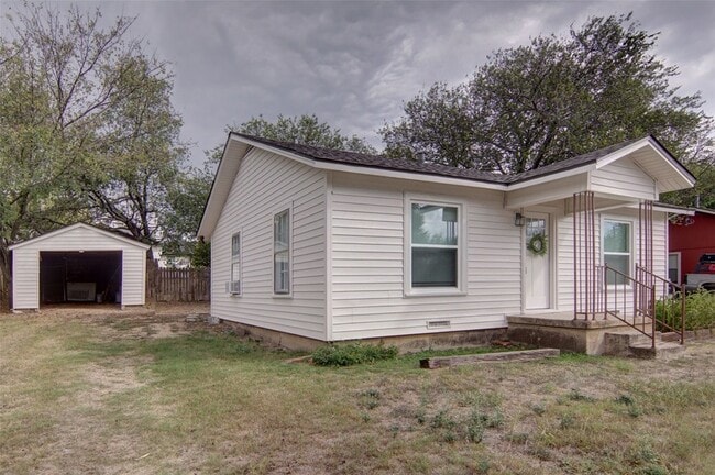 Photo - 910 Liberty St