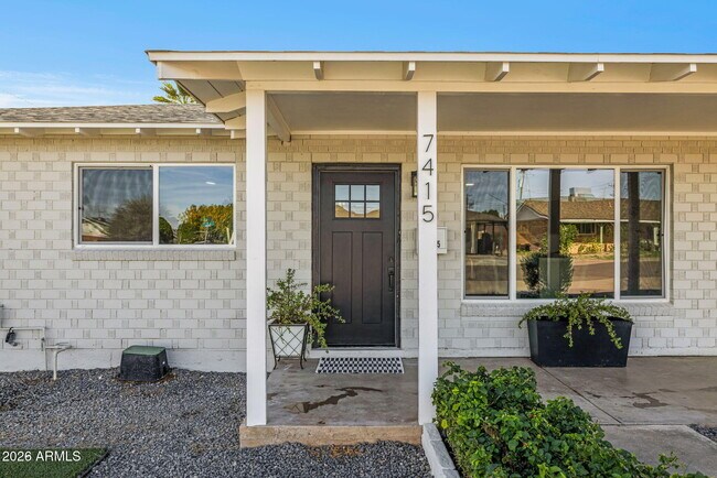 Photo - 7415 E Holly St