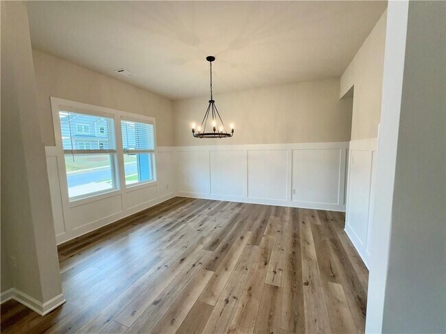 Photo - 765 Rodeo Dr