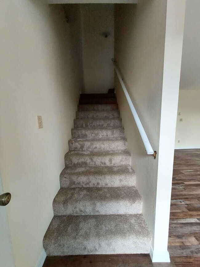 Photo - 550 Front St