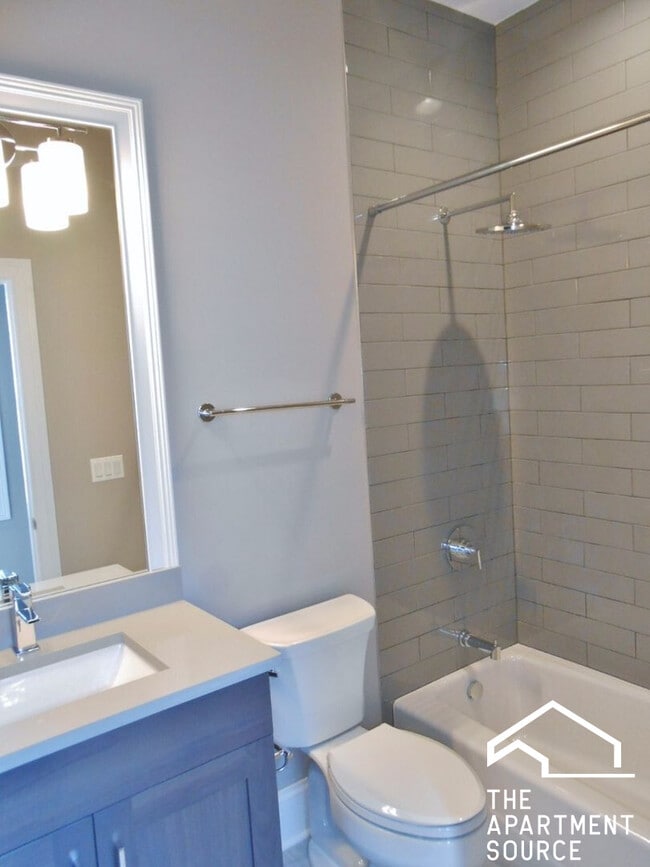 Photo - 882 W Lill Ave Unit 2