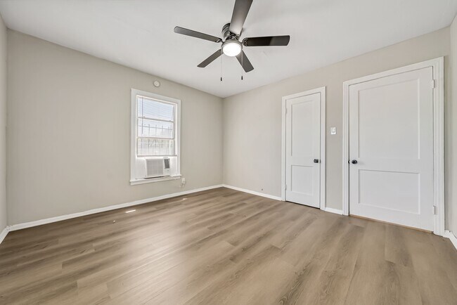 Photo - 2619 Nettleton St