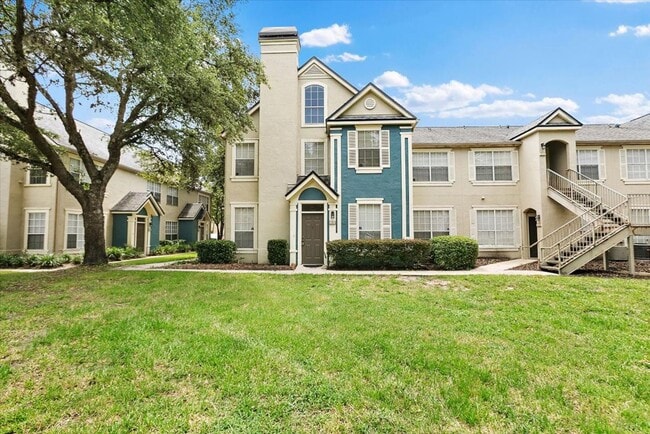 Building Photo - Highly desired Bishops Court Community condo! Unit 2103