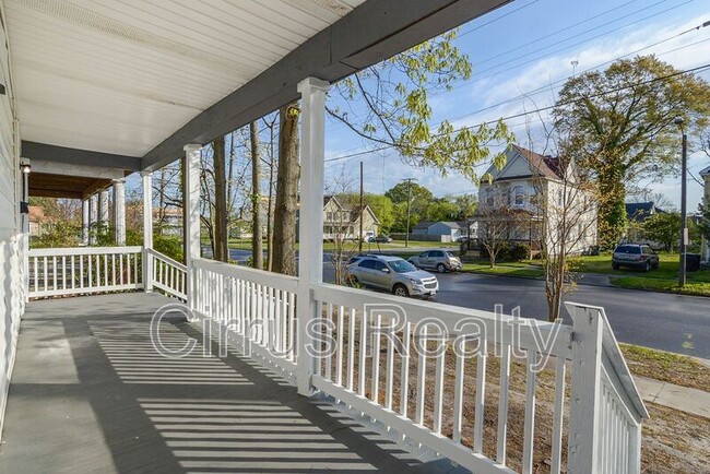 Photo - 2511 Orcutt Ave Unit B