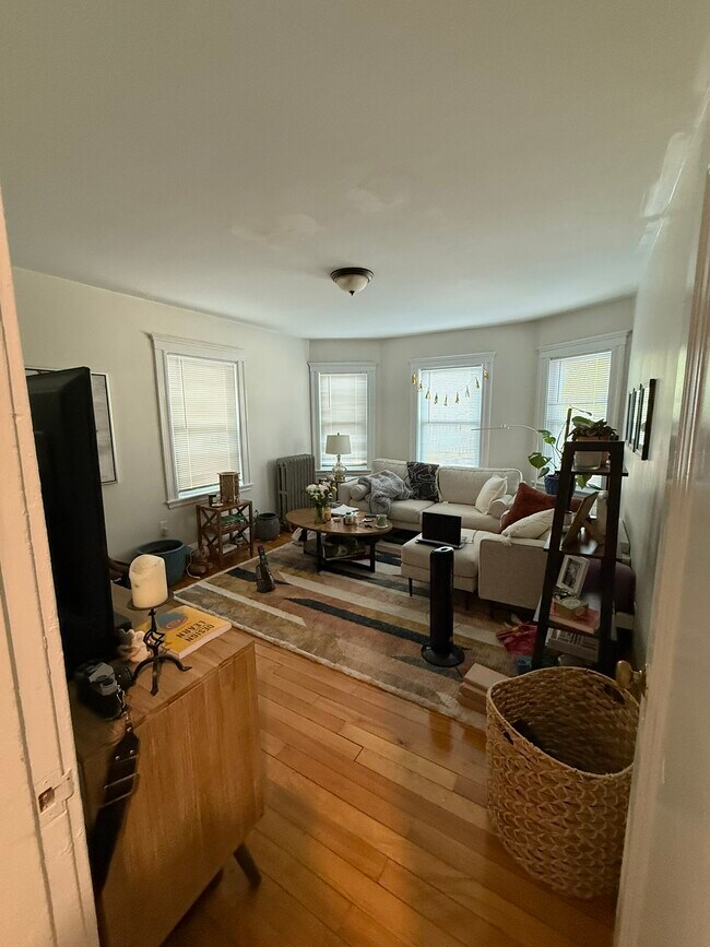 Photo - 397 Broadway