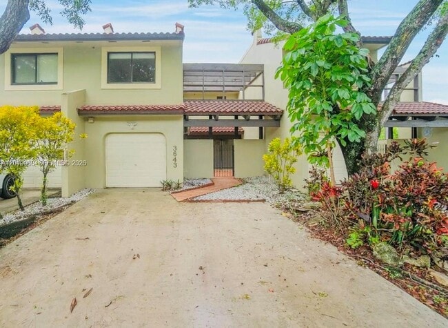 Building Photo - 3643 Estepona Ave