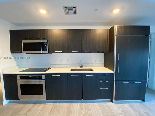 Photo - 55 SW 9th St Unit 1503
