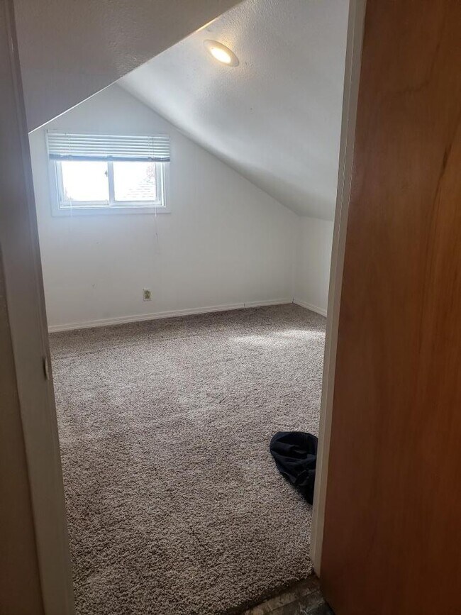 Photo - 638 Miles Ave Unit 3