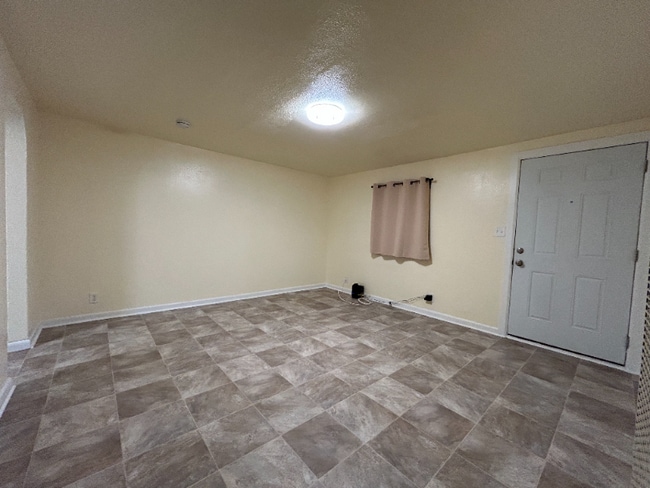 Photo - 1024 Maple St Unit A