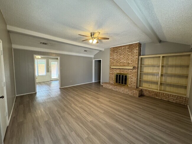 Photo - Stunning Duplex West Of Milwaukee & Minutes From Shadow Hills Golf Course!